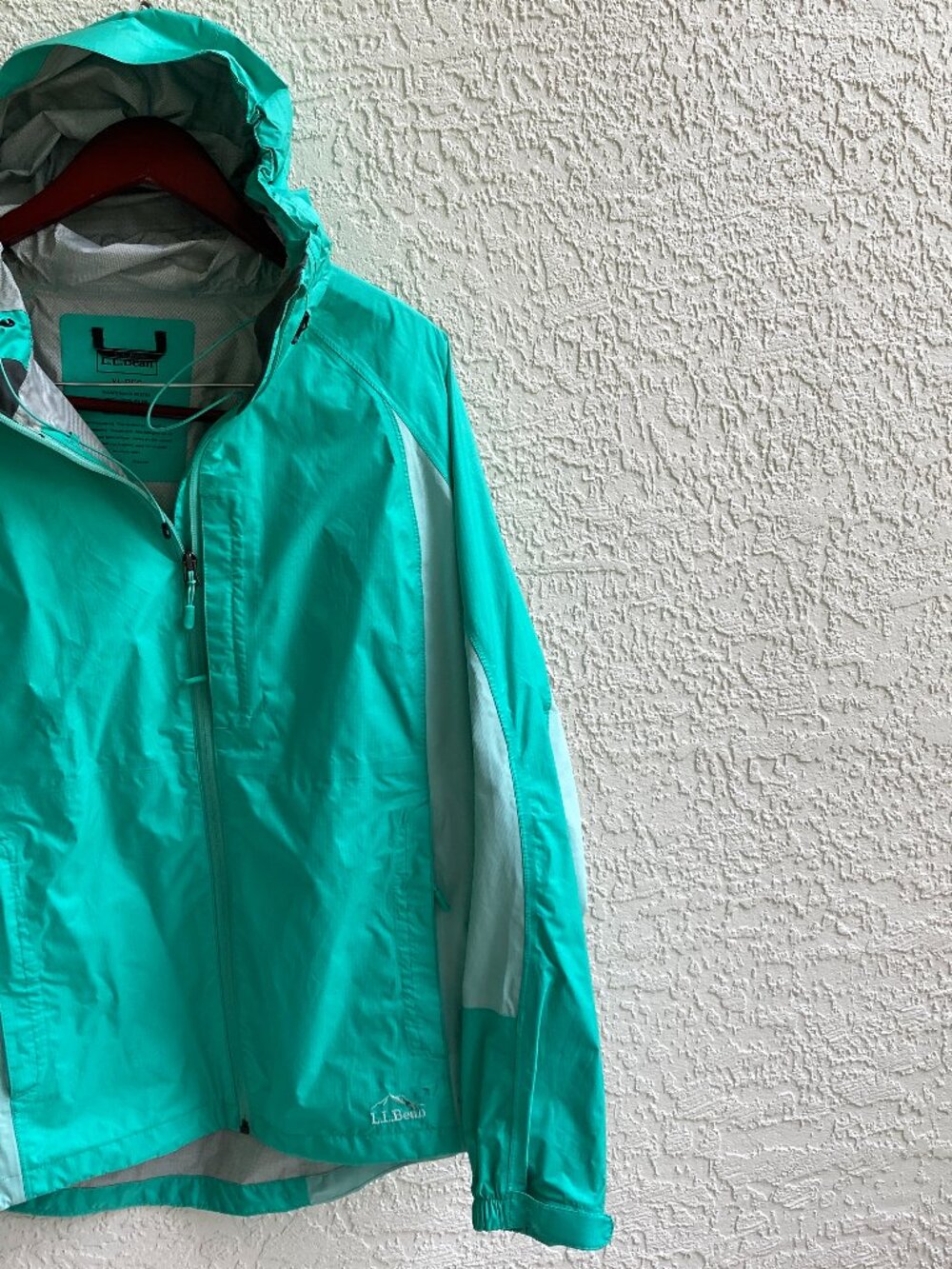 L.L. BEAN HOODED RAIN JACKET WOMEN XXL COAT 2 COLORS 5 POCKETS